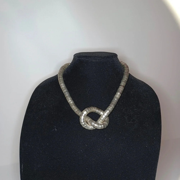 Vintage Silvertone Graduated Boho Grunge Serpentine Metal Necklace - Picture 4 of 4